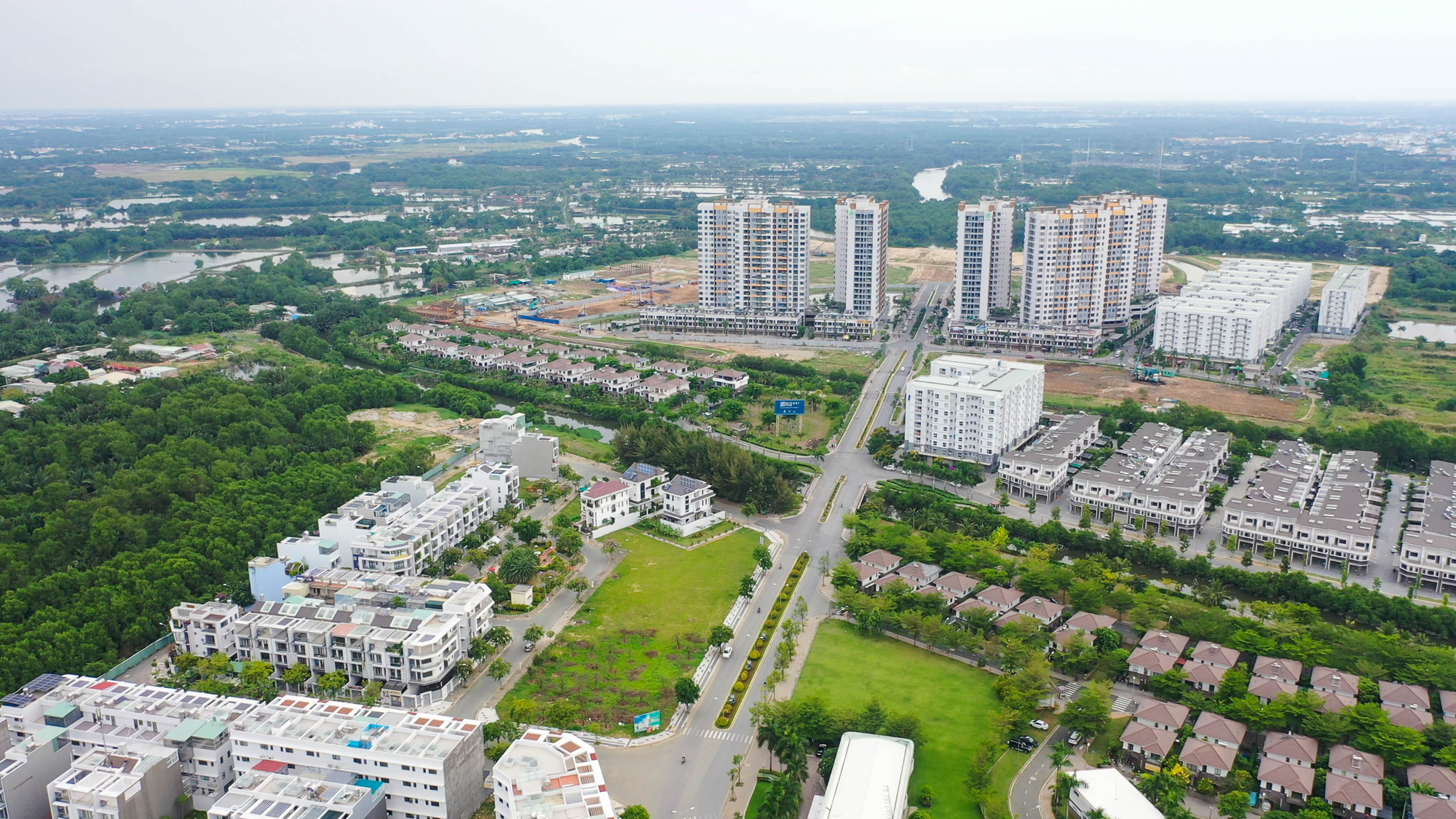so sánh bất động sản Nhà Bè Bình Chánh Thủ Đức